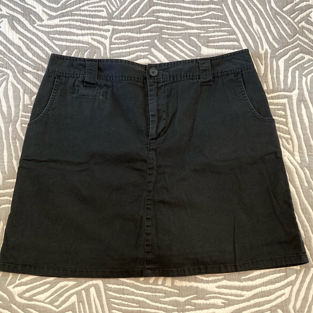 White Stag, skort